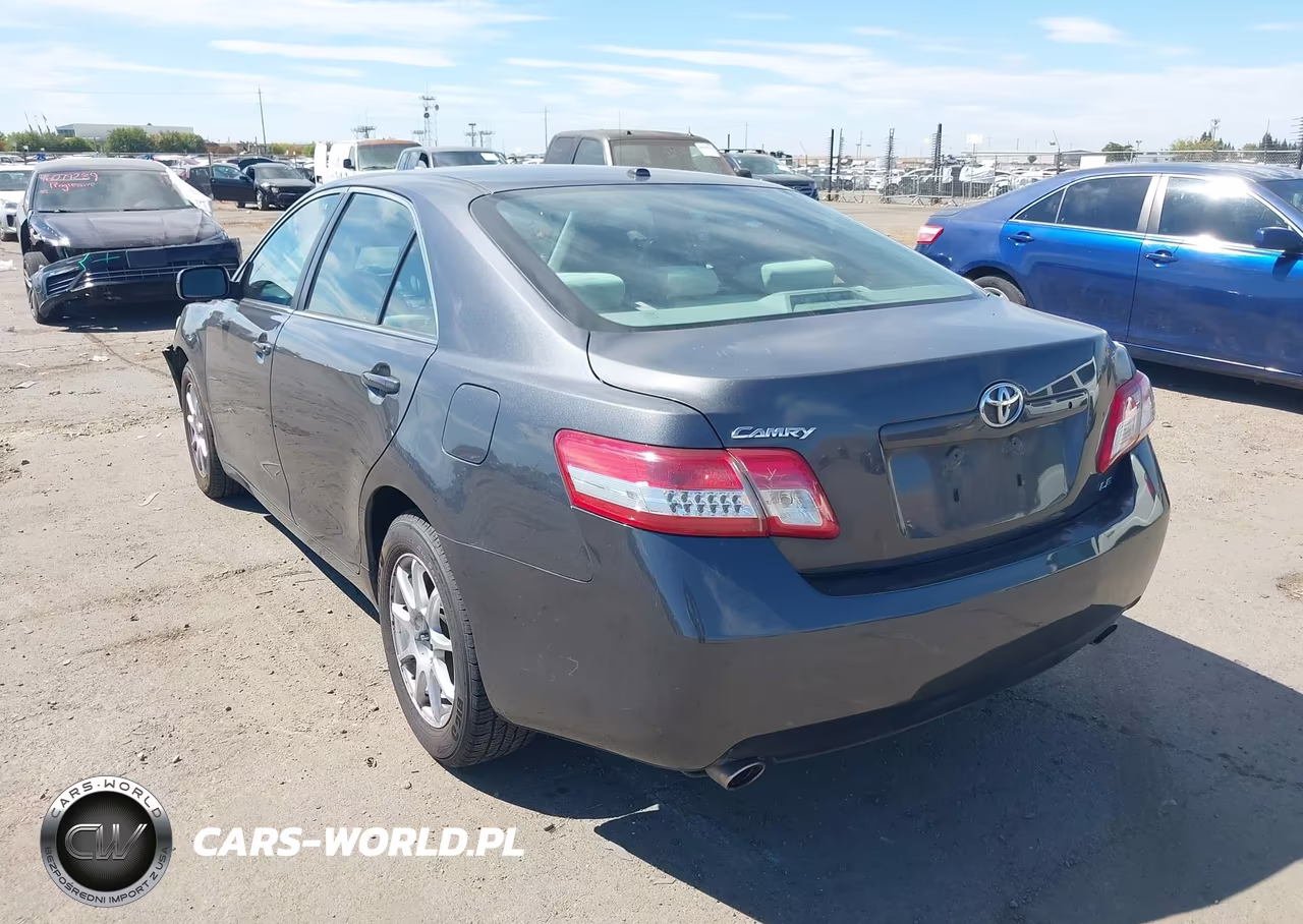 2010 Toyota Camry Le V6 VIN:4T1BK3EK3AU116488 - 3