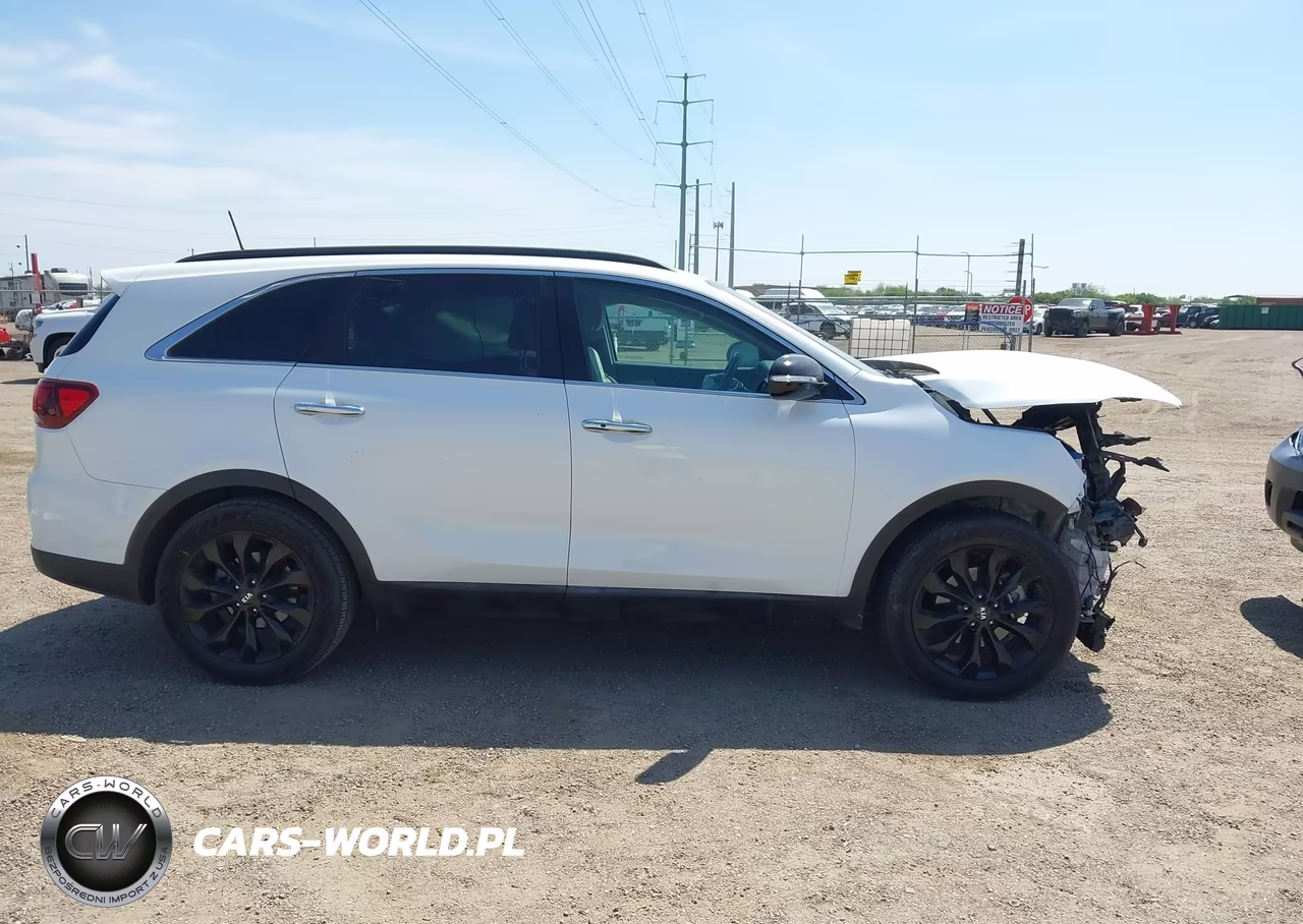 2020 Kia Sorento 3.3L S VIN:5XYPG4A58LG637874 - 14