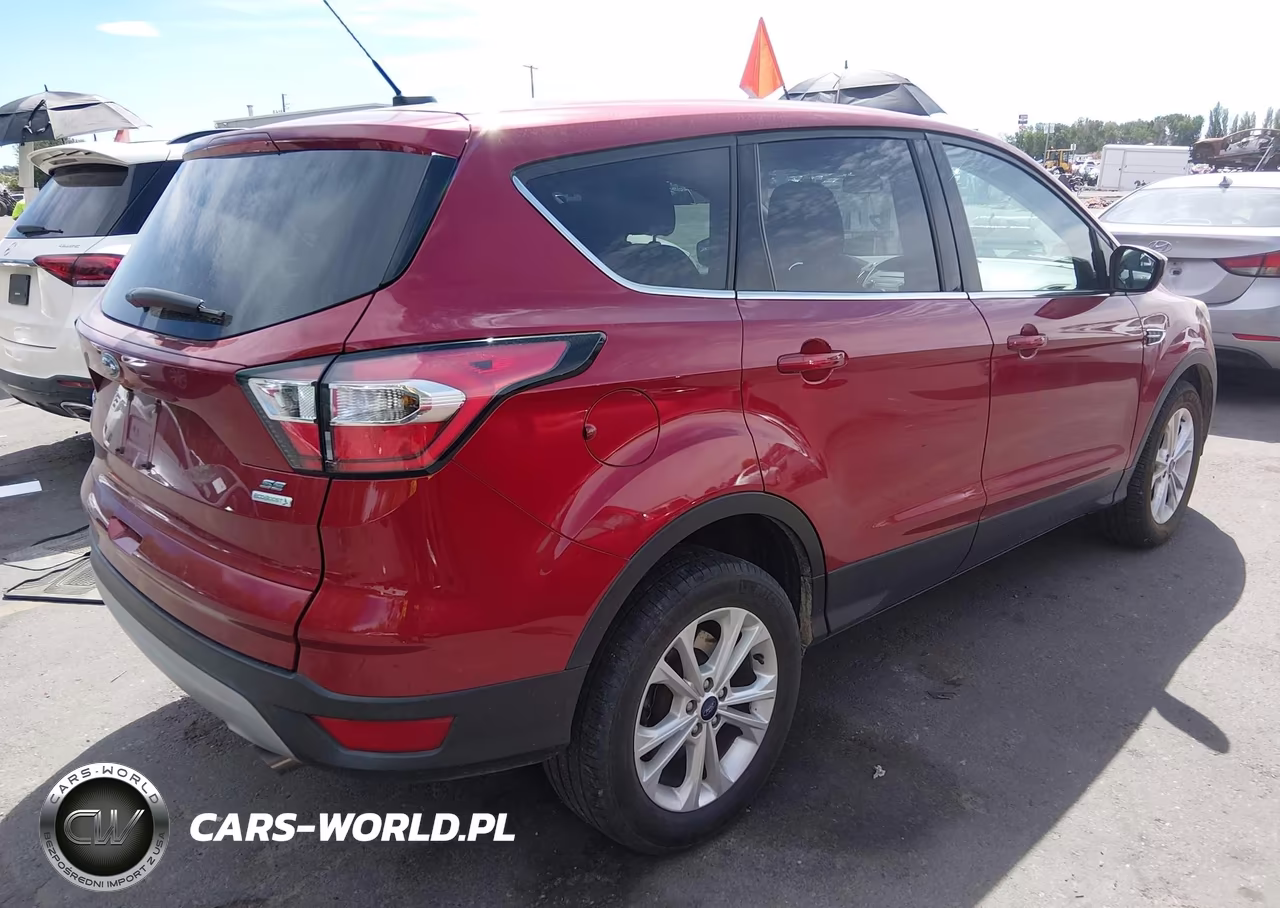 2017 Ford Escape Se VIN:1FMCU0GD9HUE91615 - 4