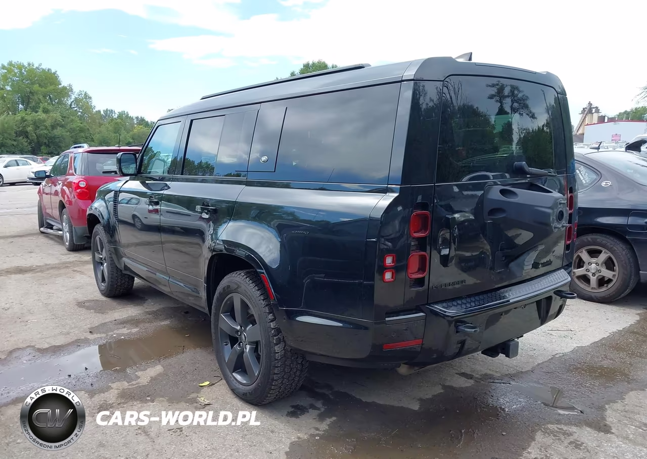 2024 Land Rover Defender 130 P400 X-Dynamic Se VIN:SALE2FEU6R2258824 - 3