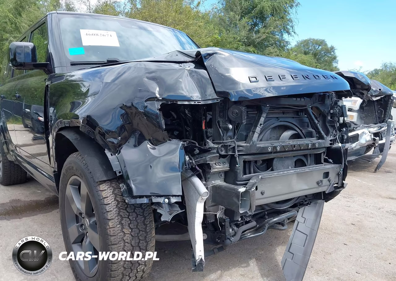 2024 Land Rover Defender 130 P400 X-Dynamic Se VIN:SALE2FEU6R2258824 - 6