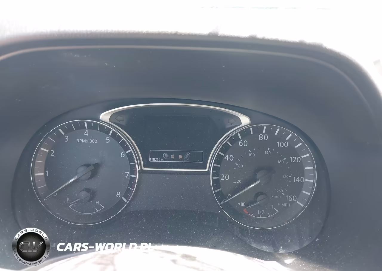 2019 Nissan Pathfinder S VIN:5N1DR2MN5KC633969 - 7