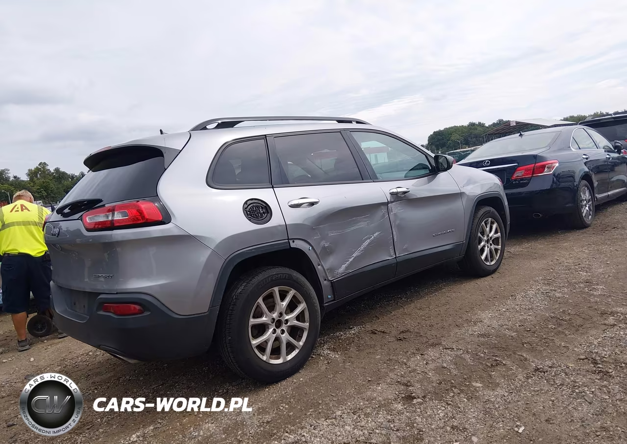 2016 Jeep Cherokee Sport VIN:1C4PJMAS0GW232723 - 4