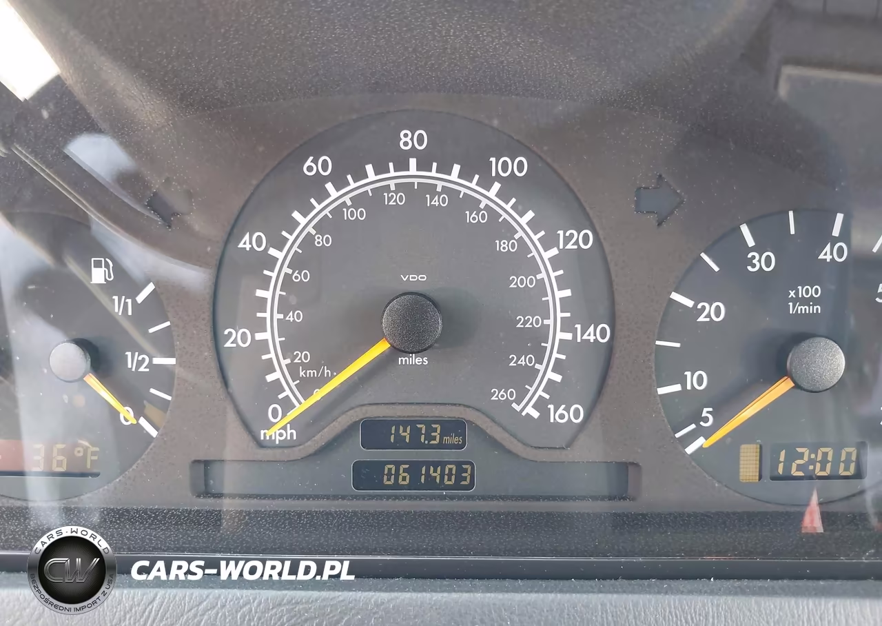 2000 Mercedes-Benz C 230 Kompressor VIN:WDBHA24G3YA822153 - 7