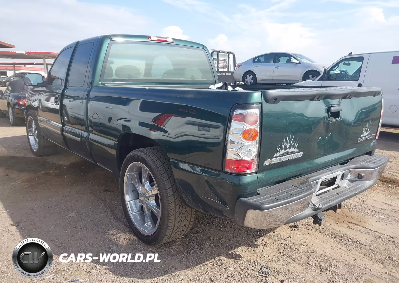 2004 Chevrolet Silverado 1500 Ls VIN:2GCEC19V241175085 - 3
