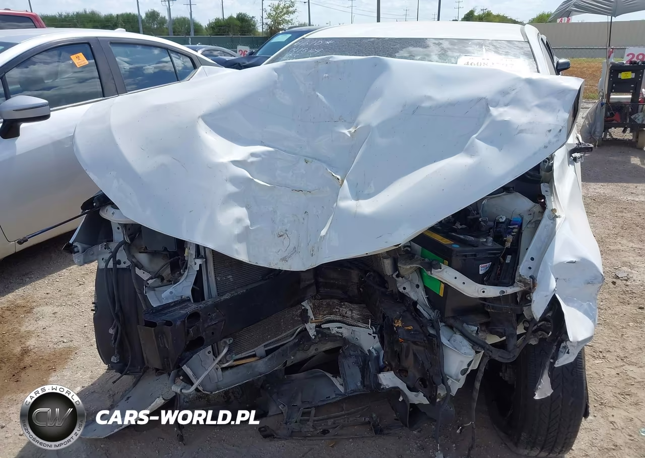 2015 Toyota Camry Le VIN:4T4BF1FK7FR501945 - 6