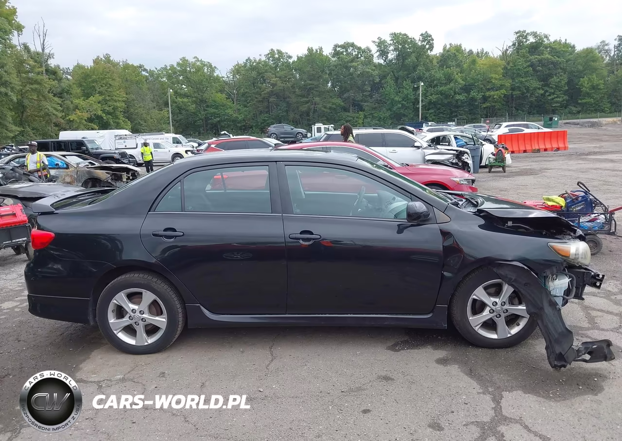 2012 Toyota Corolla S VIN:2T1BU4EE3CC855262 - 13