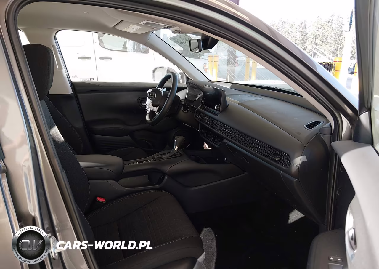 2025 Honda Hr-V Awd Lx VIN:3CZRZ2H32SM765132 - 5