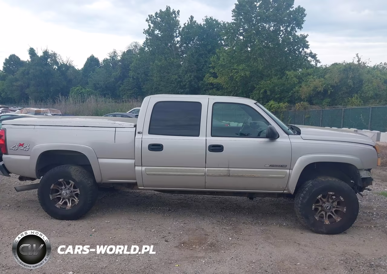 2005 Chevrolet Silverado 2500Hd Ls VIN:1GCHK23U05F960432 - 12