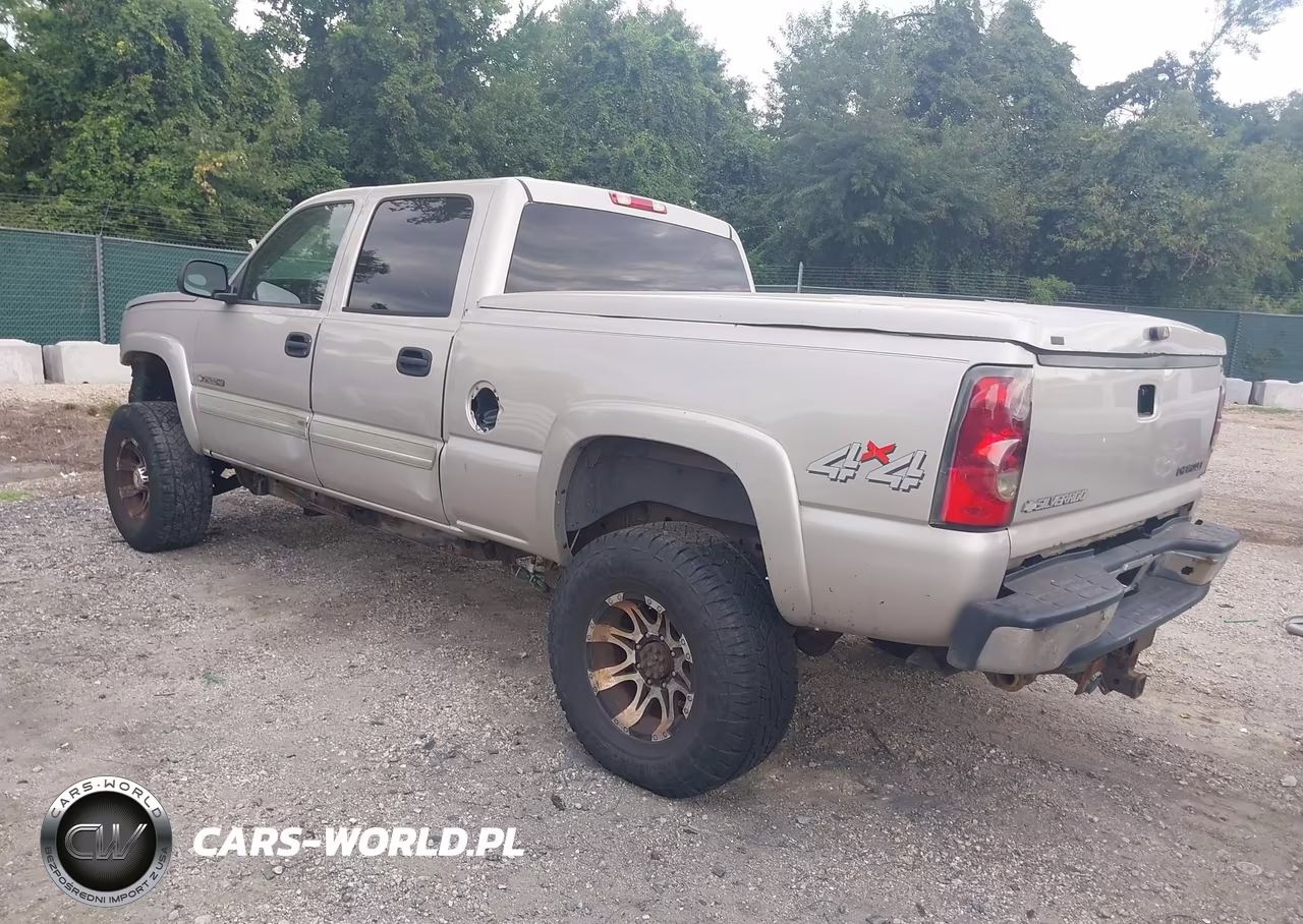 2005 Chevrolet Silverado 2500Hd Ls VIN:1GCHK23U05F960432 - 3