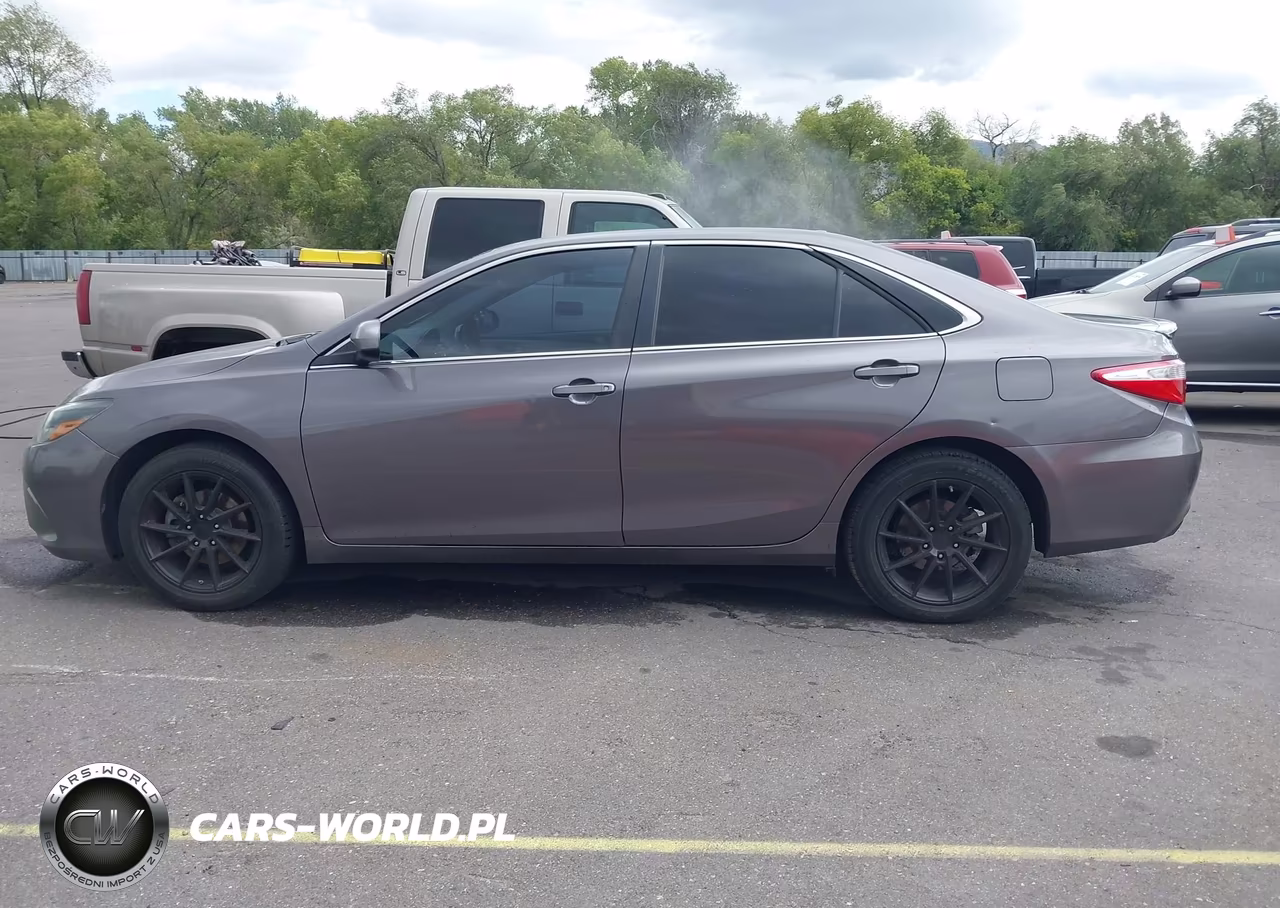 2015 Toyota Camry Se VIN:4T1BF1FK0FU033597 - 14