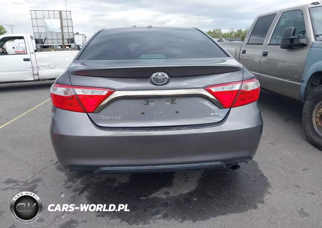 2015 Toyota Camry Se VIN:4T1BF1FK0FU033597 - 16