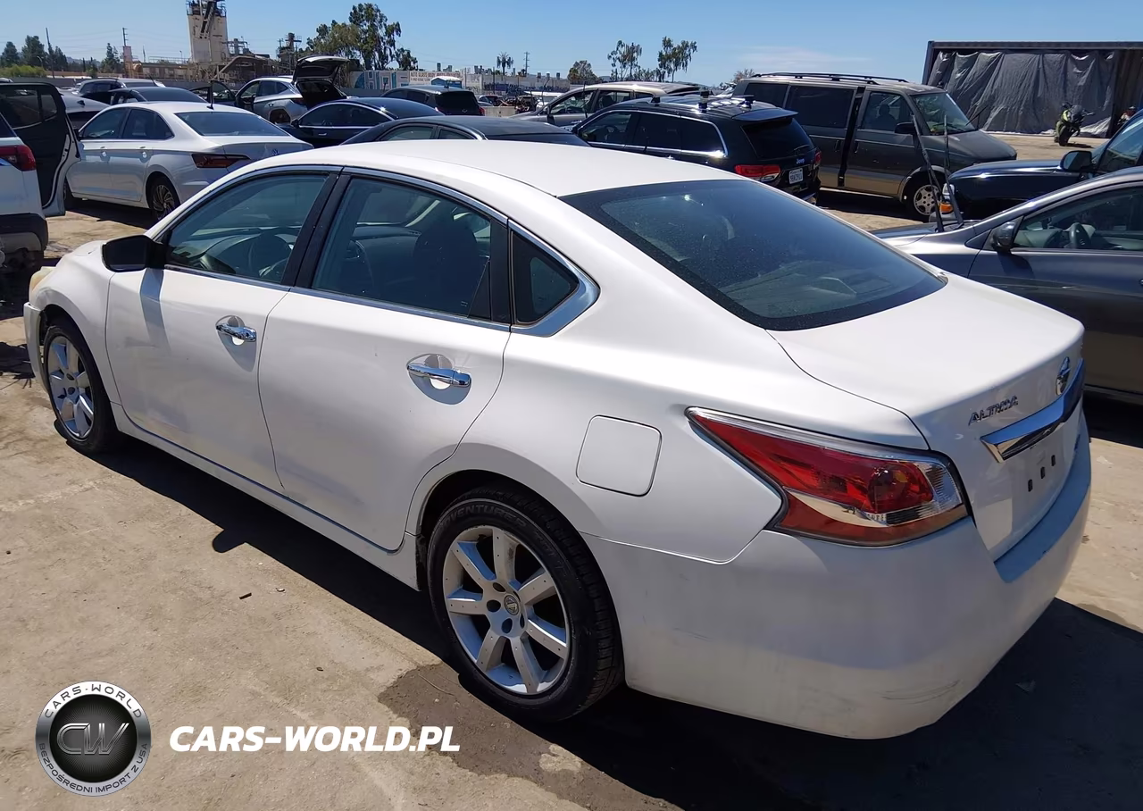 2013 Nissan Altima 2.5 S VIN:1N4AL3AP9DC904335 - 3