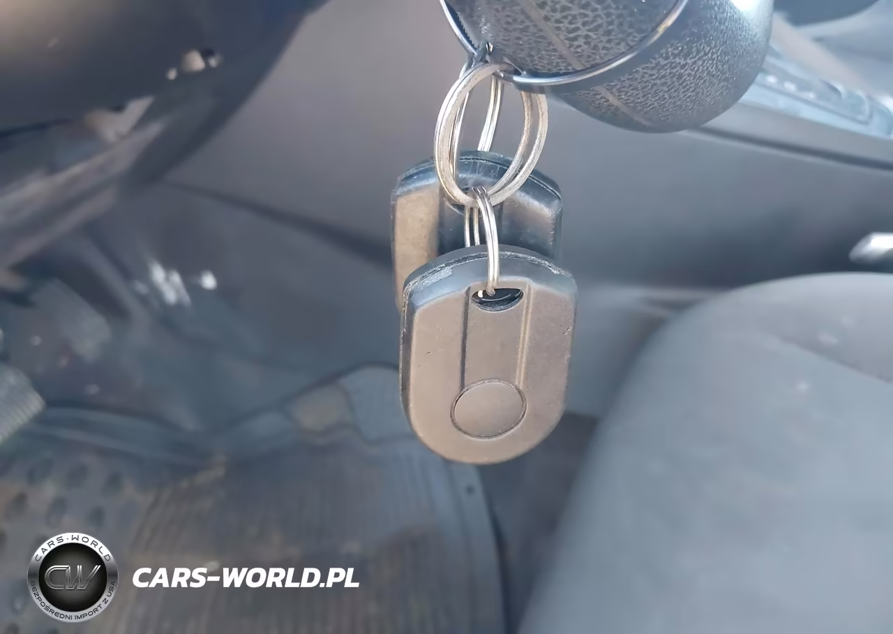 2018 Ford Focus Se VIN:1FADP3K26JL209150 - 11