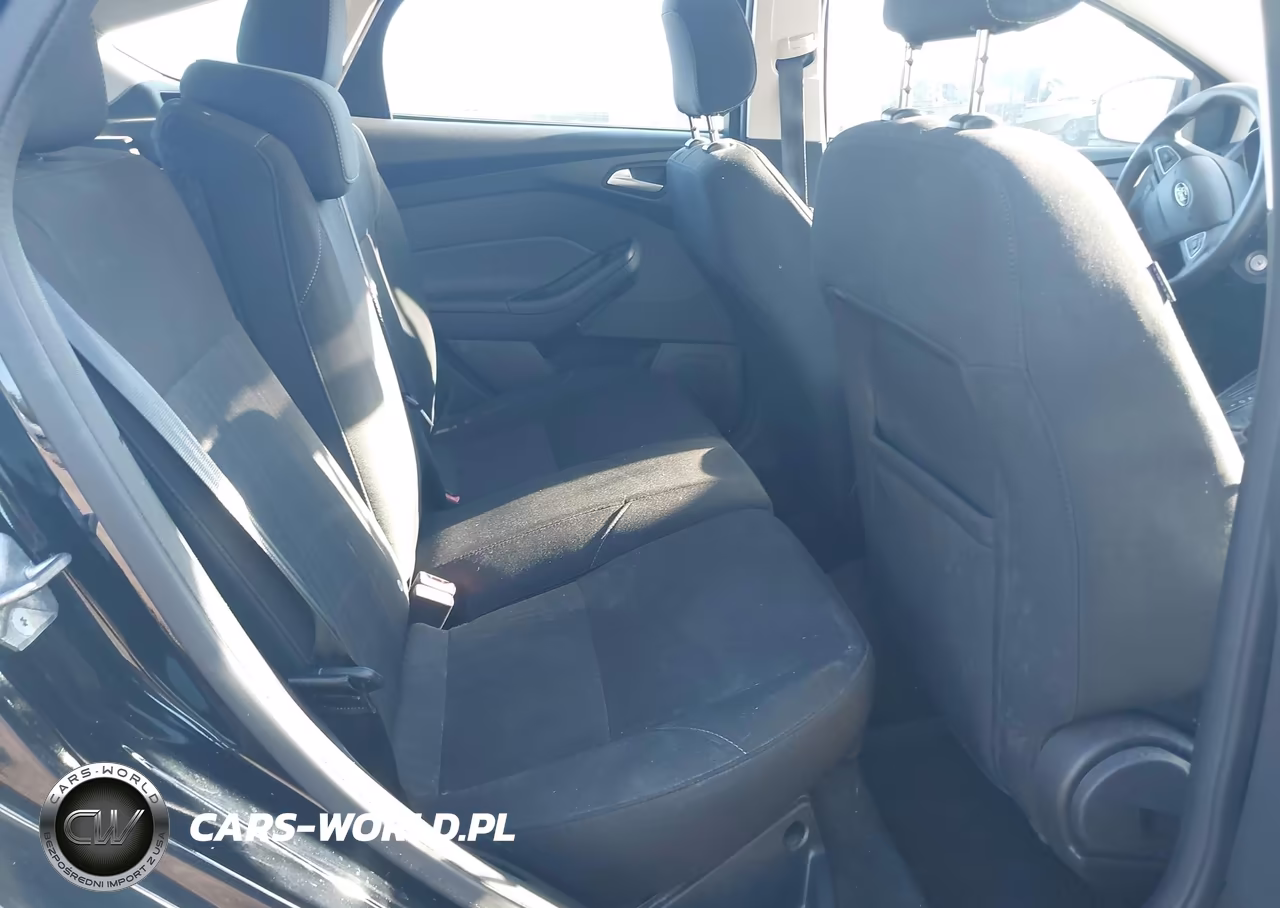 2018 Ford Focus Se VIN:1FADP3K26JL209150 - 8