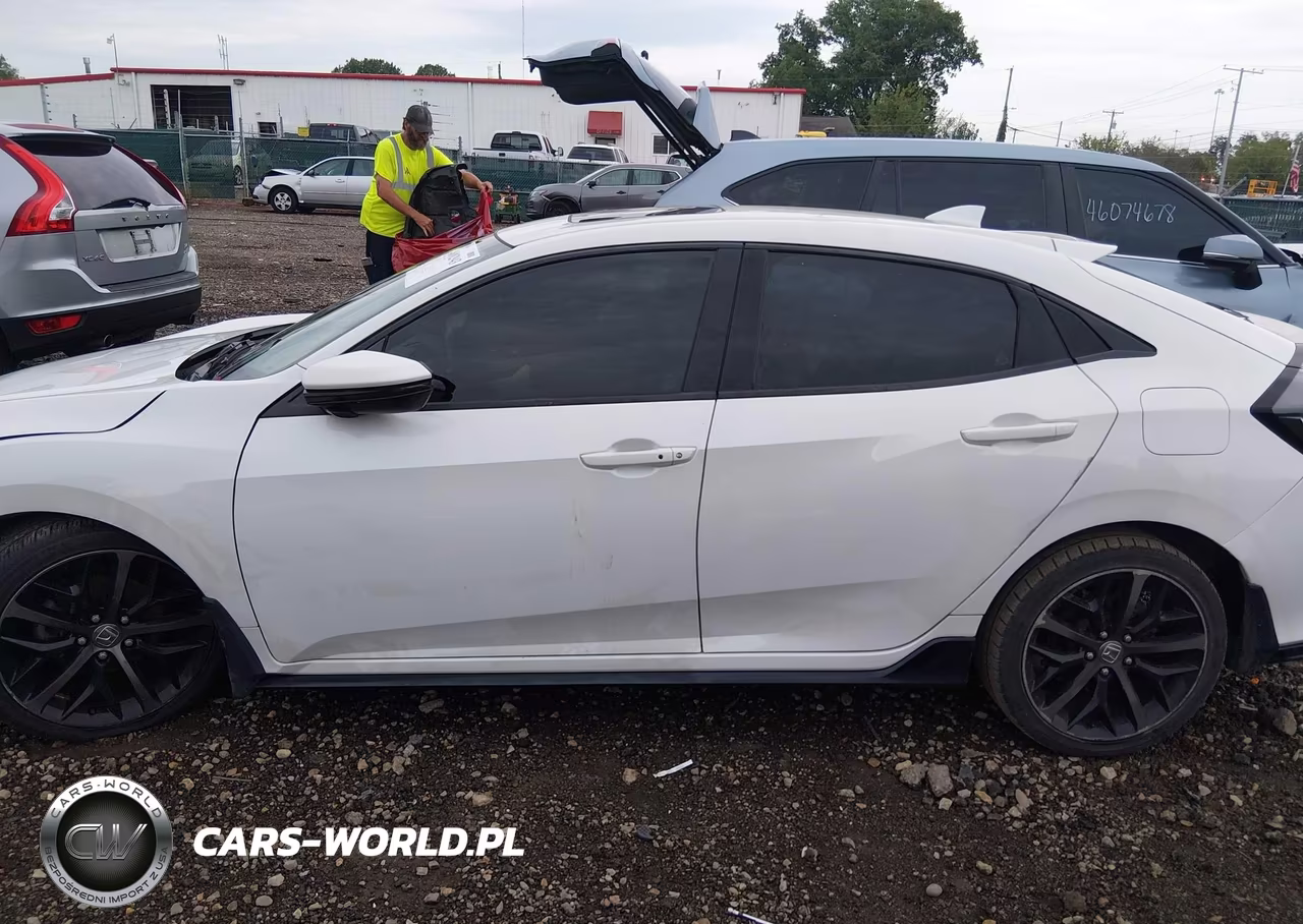 2020 Honda Civic Sport Touring VIN:SHHFK7H90LU209016 - 14