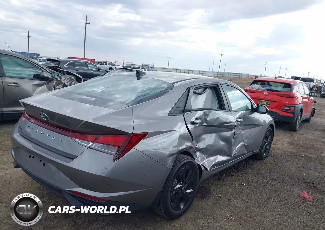2023 Hyundai Elantra Sel VIN:KMHLM4AG6PU561256 - 4