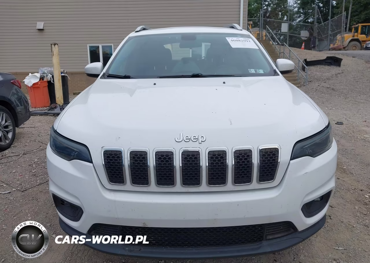 2019 Jeep Cherokee Latitude Plus 4X4 VIN:1C4PJMLB4KD398390 - 12