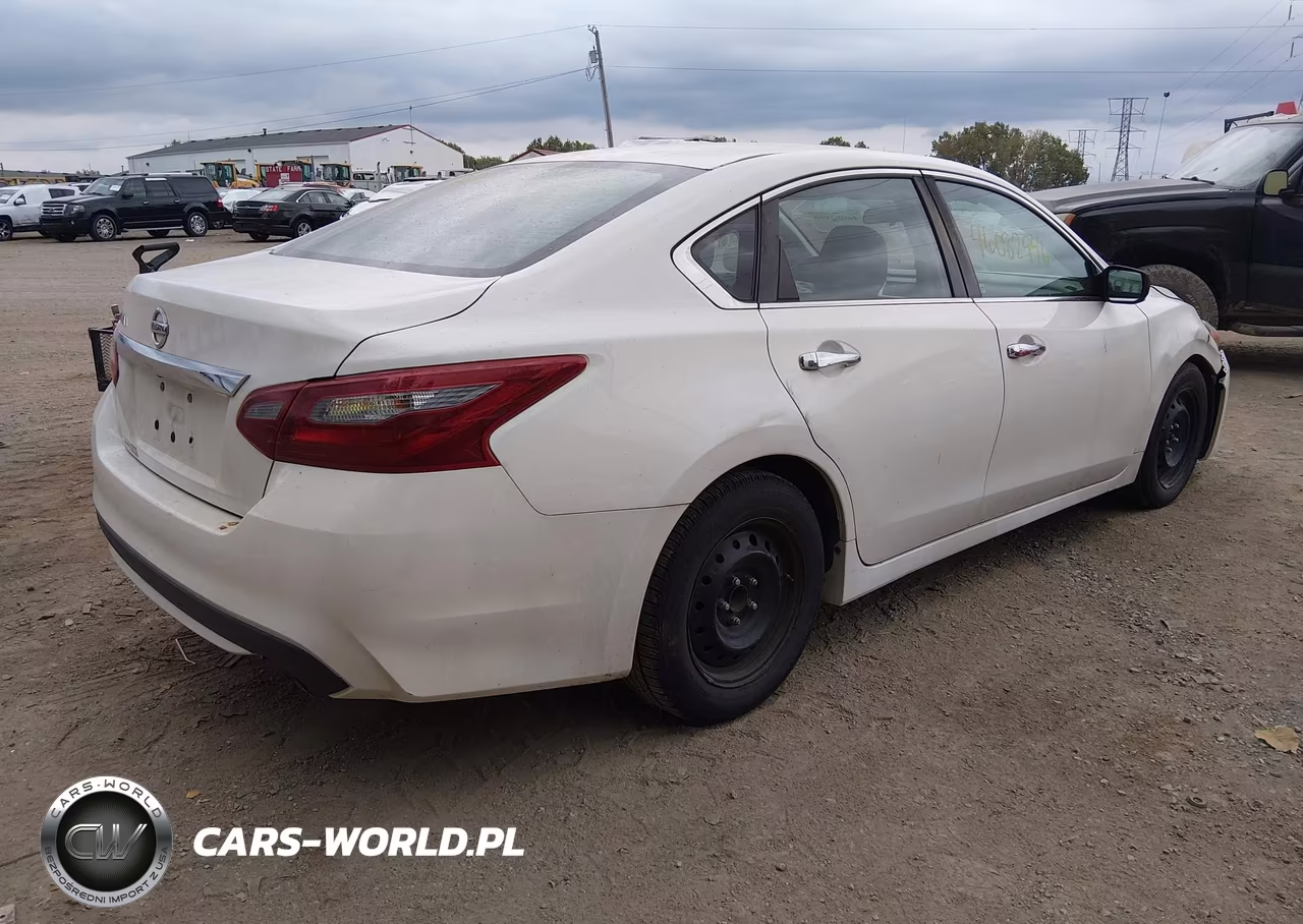 2018 Nissan Altima 2.5 S VIN:1N4AL3AP1JC161682 - 4