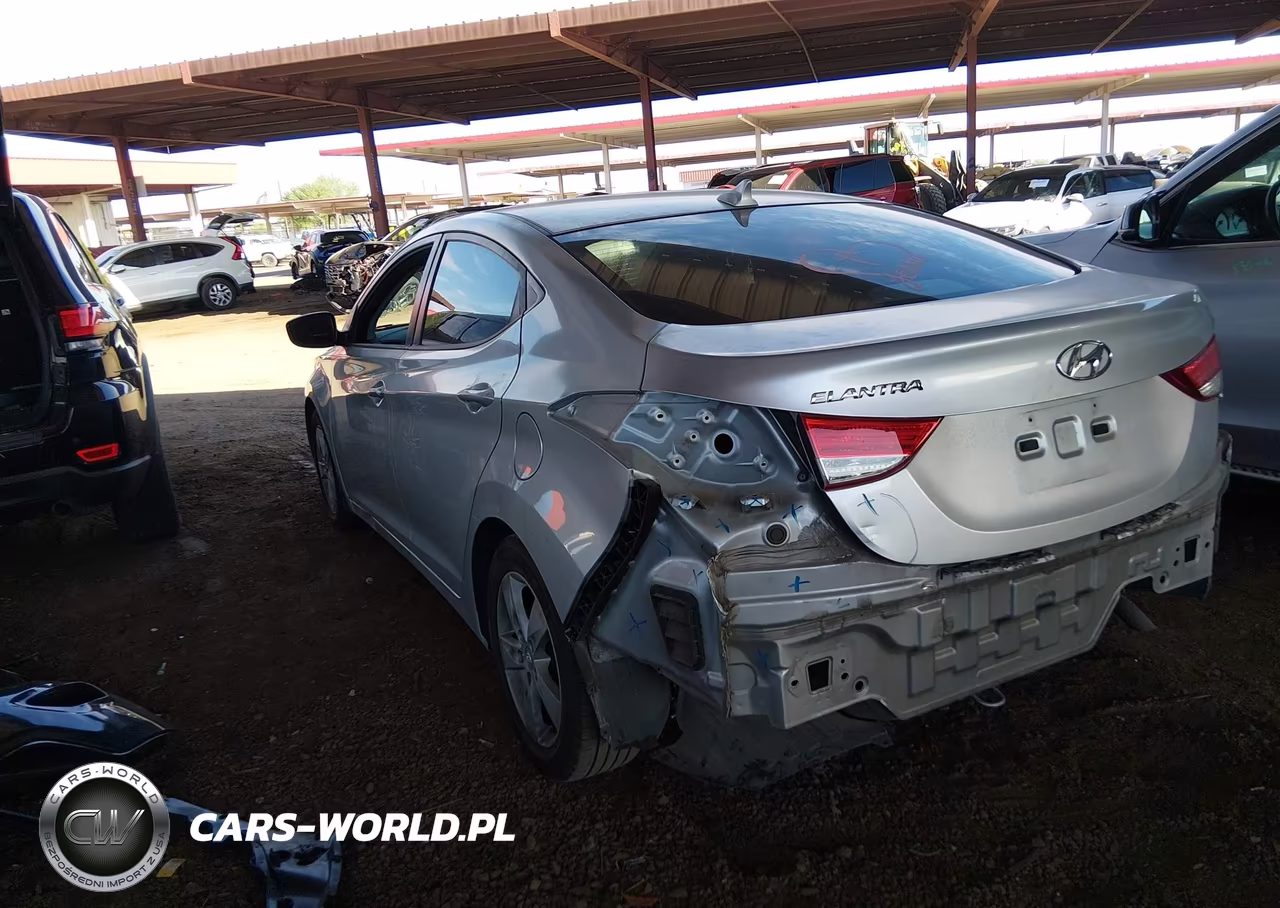 2013 Hyundai Elantra Gls VIN:5NPDH4AE2DH220695 - 3
