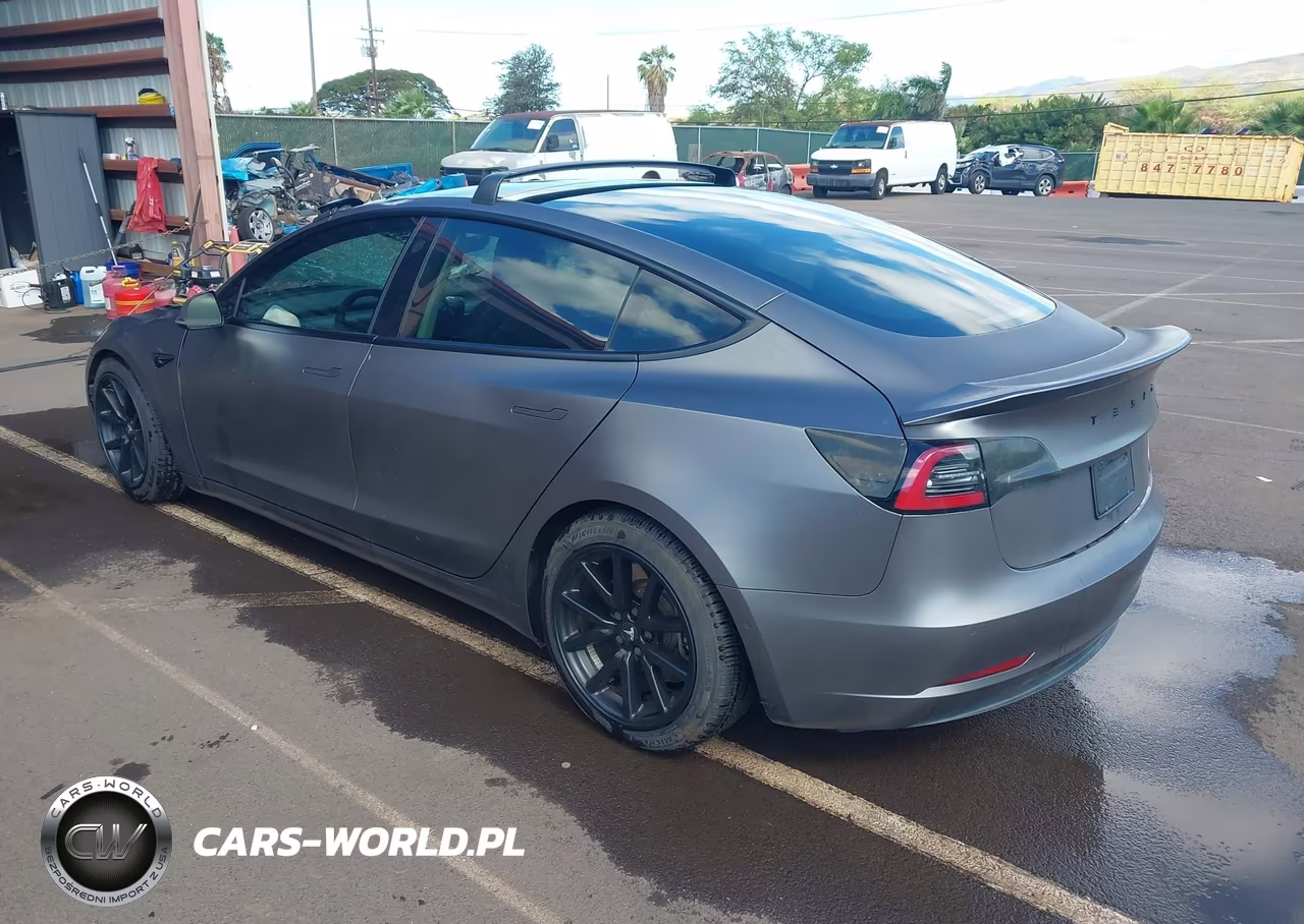 2021 Tesla Model 3 Standard Range Plus Rear-Wheel Drive VIN:5YJ3E1EA3MF052221 - 3