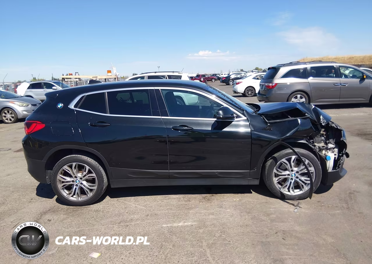 2018 BMW X2 xDrive28I VIN:WBXYJ5C38JEF81020 - 14
