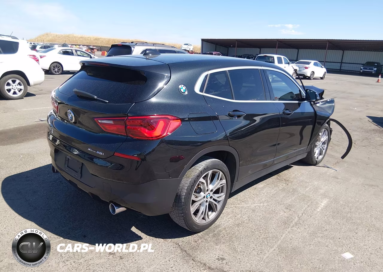 2018 BMW X2 xDrive28I VIN:WBXYJ5C38JEF81020 - 4
