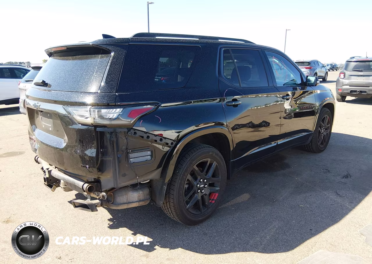 2018 Chevrolet Traverse Premier VIN:1GNEVJKW1JJ104594 - 4