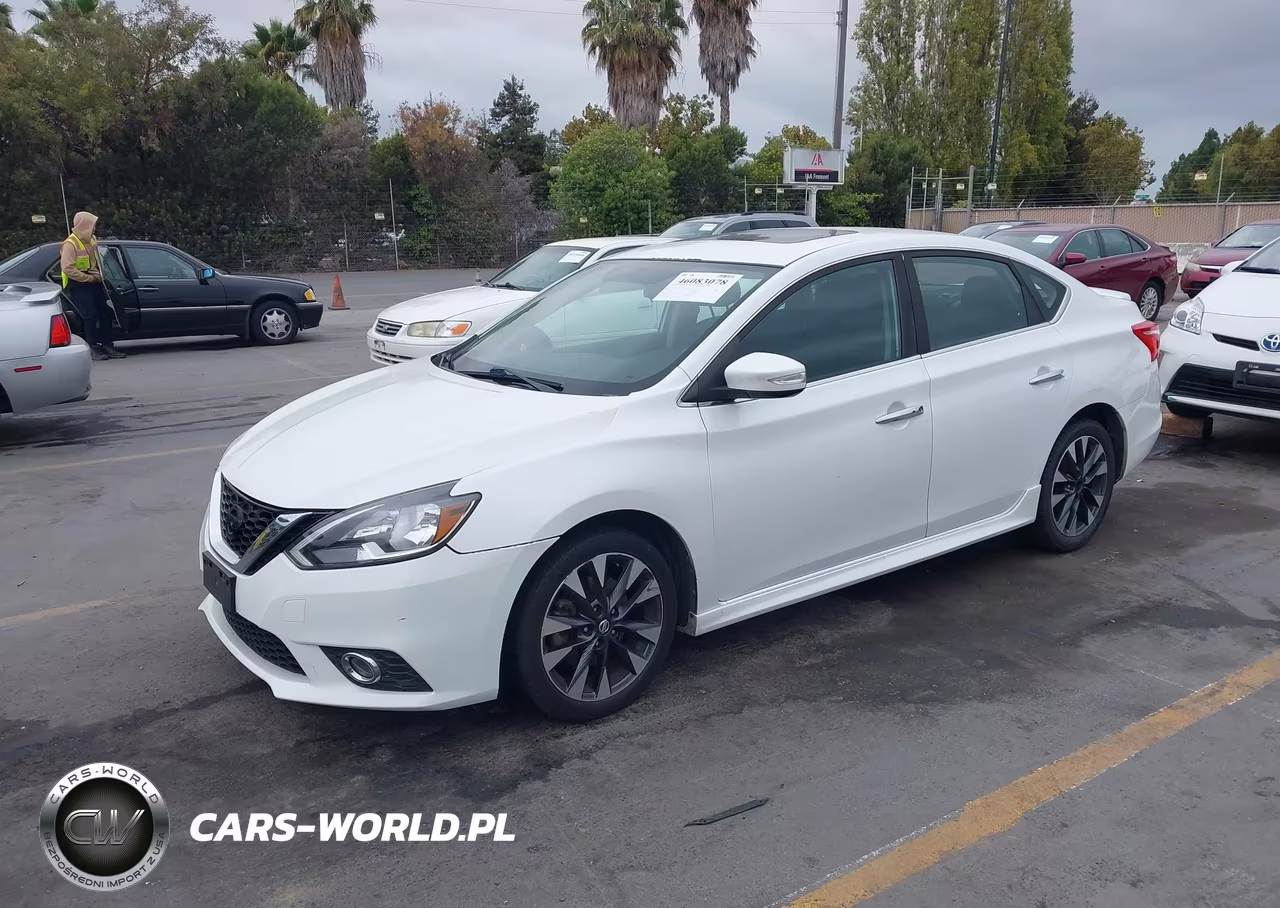 2017 Nissan Sentra Sr Turbo VIN:3N1CB7AP4HY350280 - 2