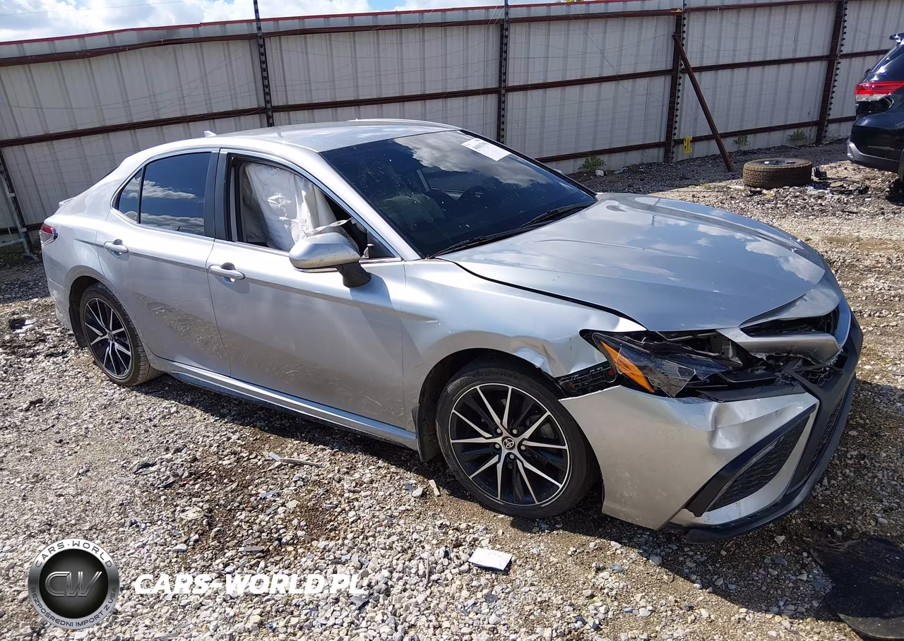 2023 Toyota Camry Se – zdjęcie 1 z 15