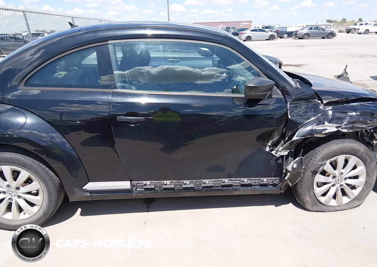 2015 Volkswagen Beetle Coupe 1.8T Fleet Edition VIN:3VWF17AT0FM636963 - 13