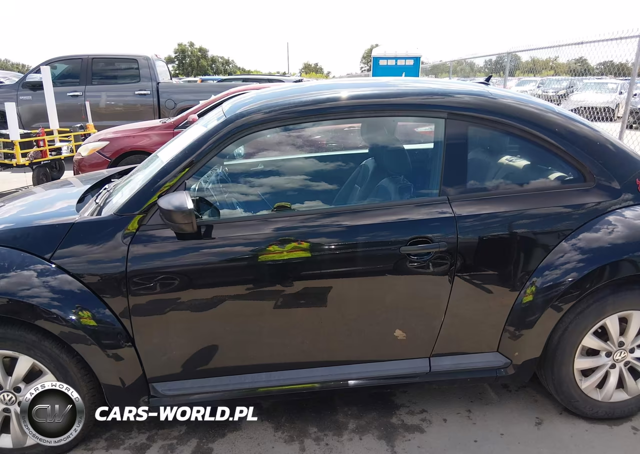 2015 Volkswagen Beetle Coupe 1.8T Fleet Edition VIN:3VWF17AT0FM636963 - 14