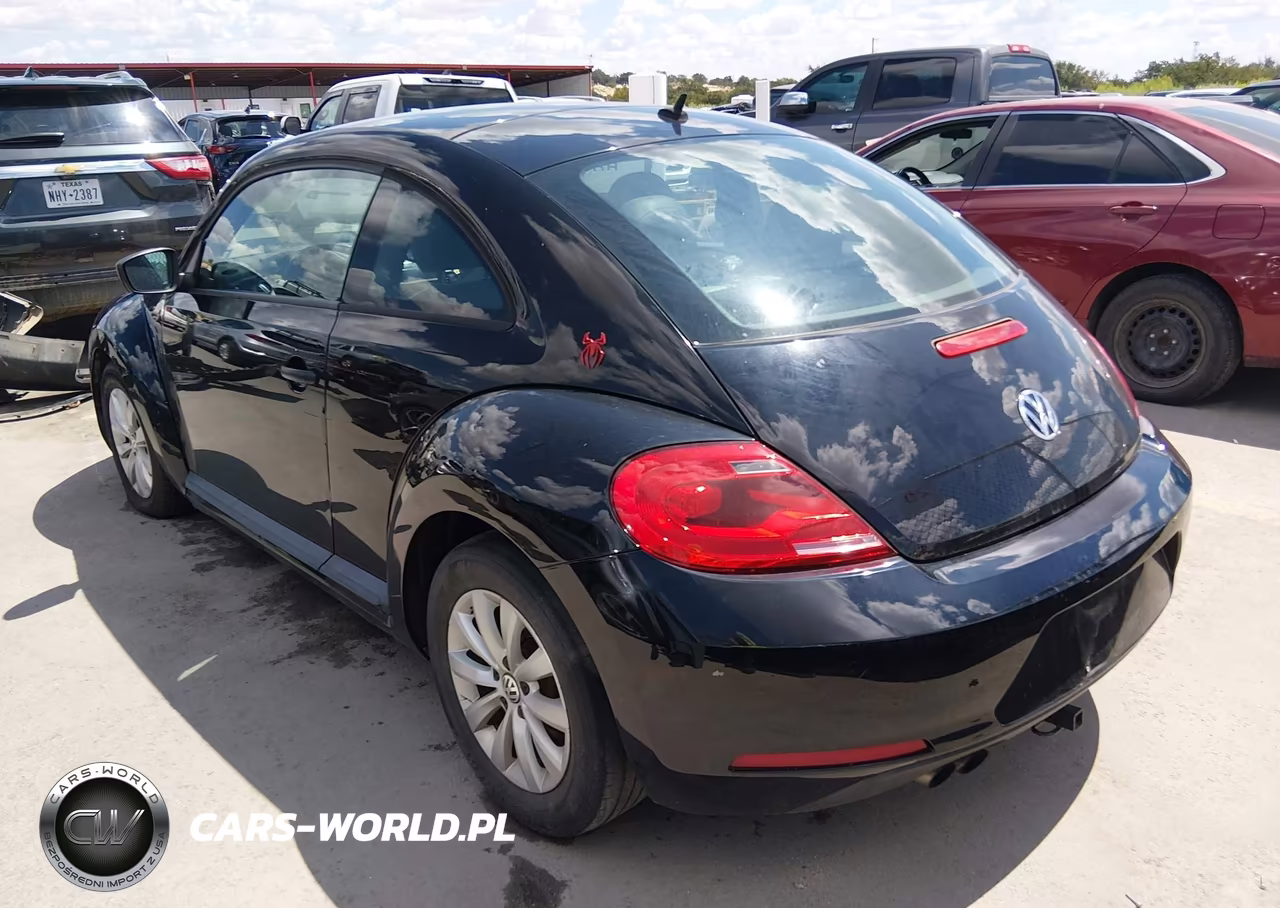 2015 Volkswagen Beetle Coupe 1.8T Fleet Edition VIN:3VWF17AT0FM636963 - 3