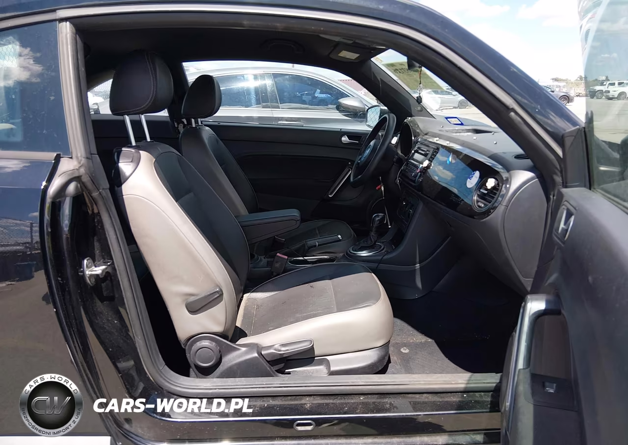 2015 Volkswagen Beetle Coupe 1.8T Fleet Edition VIN:3VWF17AT0FM636963 - 5