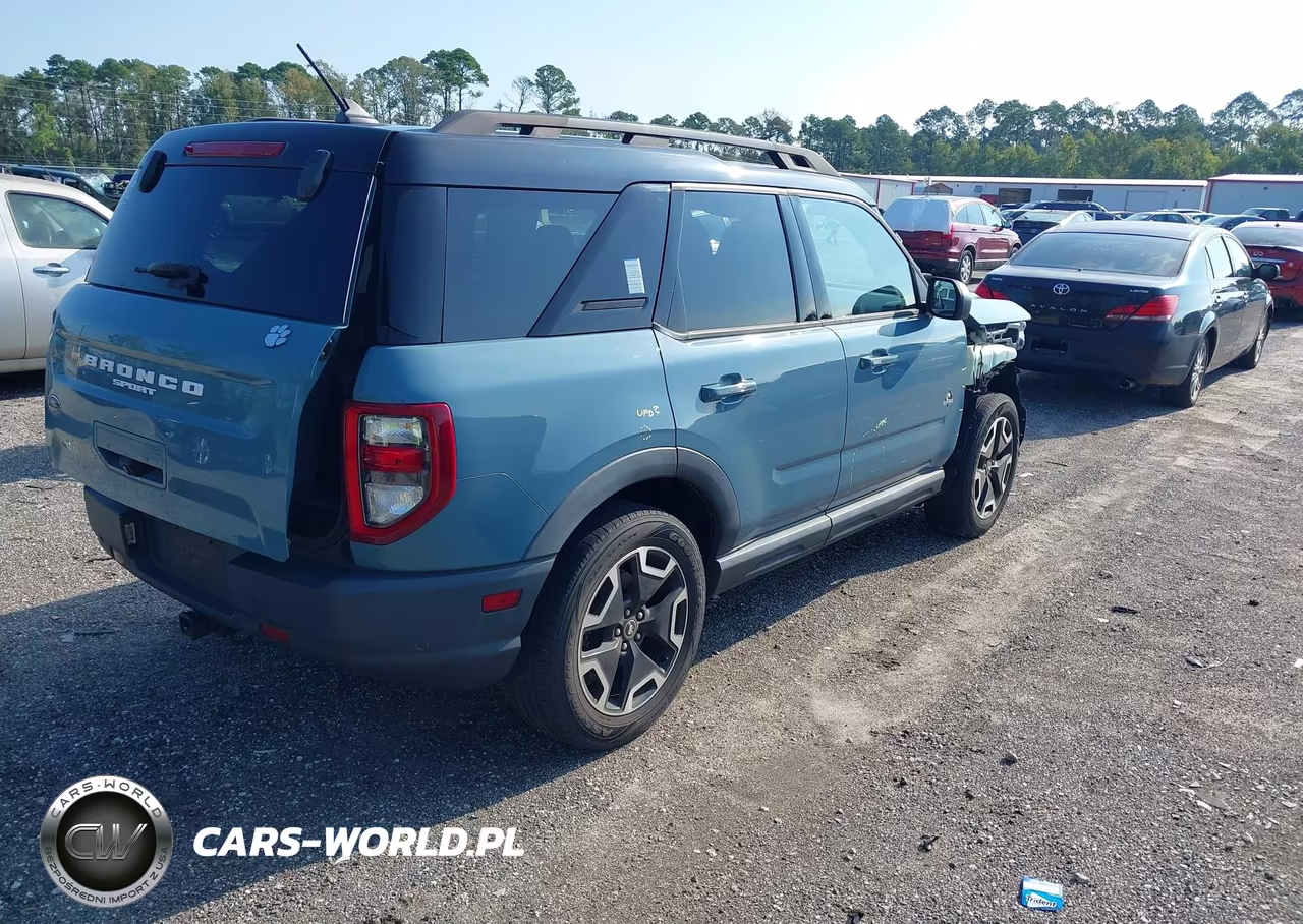 2022 Ford Bronco Sport Outer Banks VIN:3FMCR9C64NRD22831 - 4