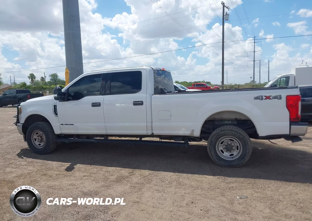 2018 Ford F-350 Xlt VIN:1FT7W3BT2JEC48065 - 14