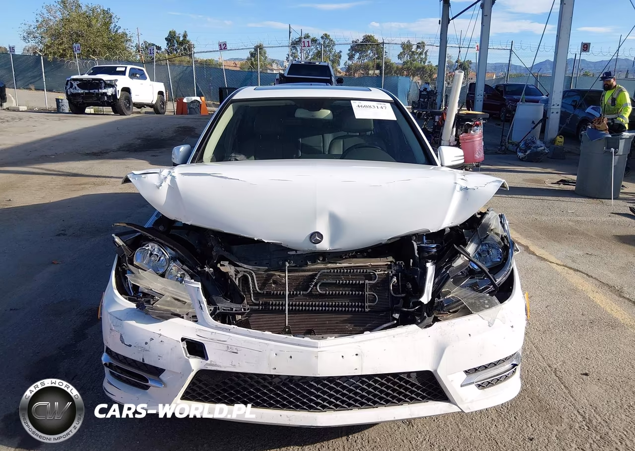 2014 Mercedes-Benz C 250 Sport VIN:WDDGF4HB5EG253376 - 12