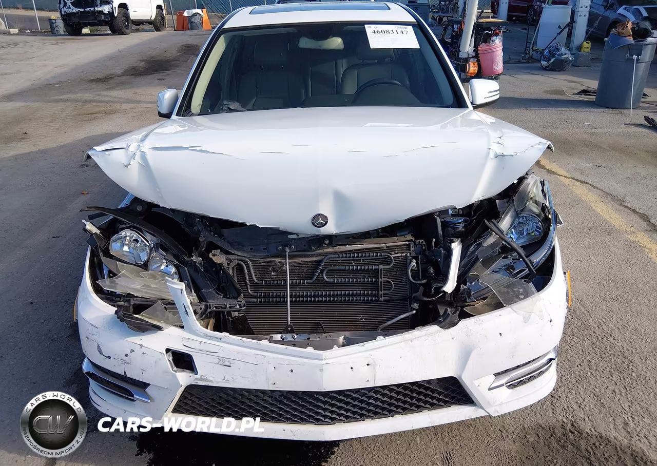 2014 Mercedes-Benz C 250 Sport VIN:WDDGF4HB5EG253376 - 17