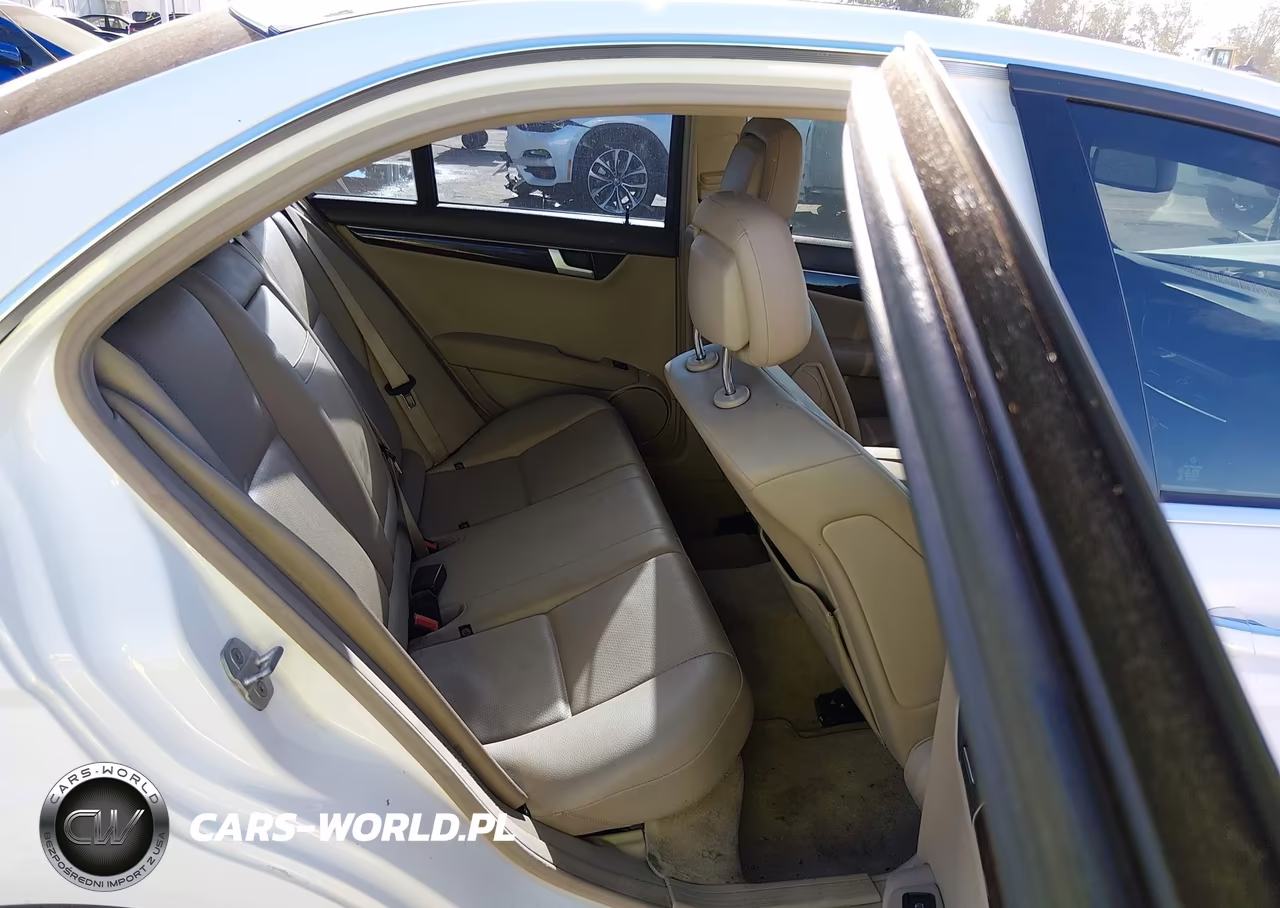 2014 Mercedes-Benz C 250 Sport VIN:WDDGF4HB5EG253376 - 8