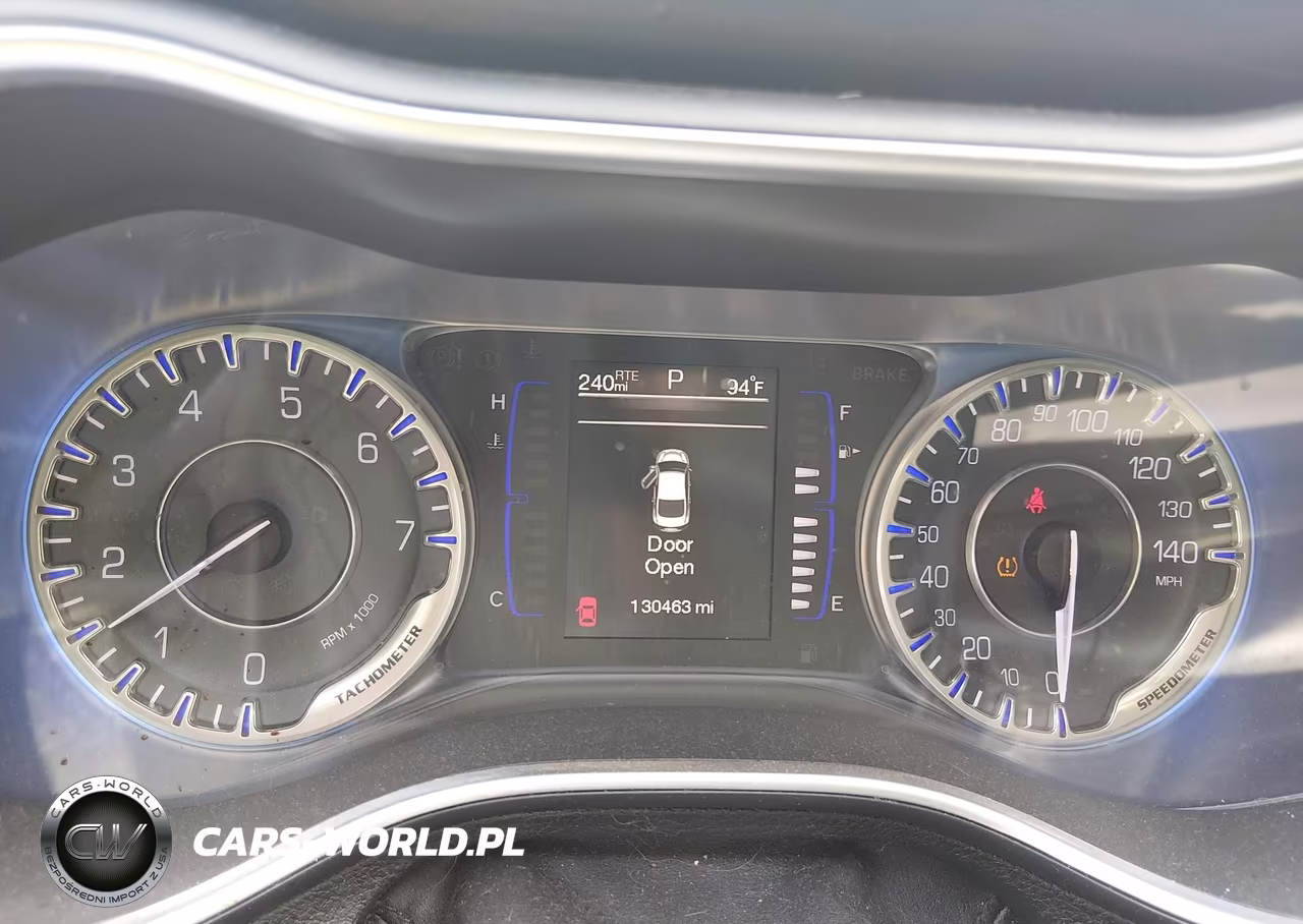 2015 Chrysler 200 Limited VIN:1C3CCCAB5FN570372 - 7