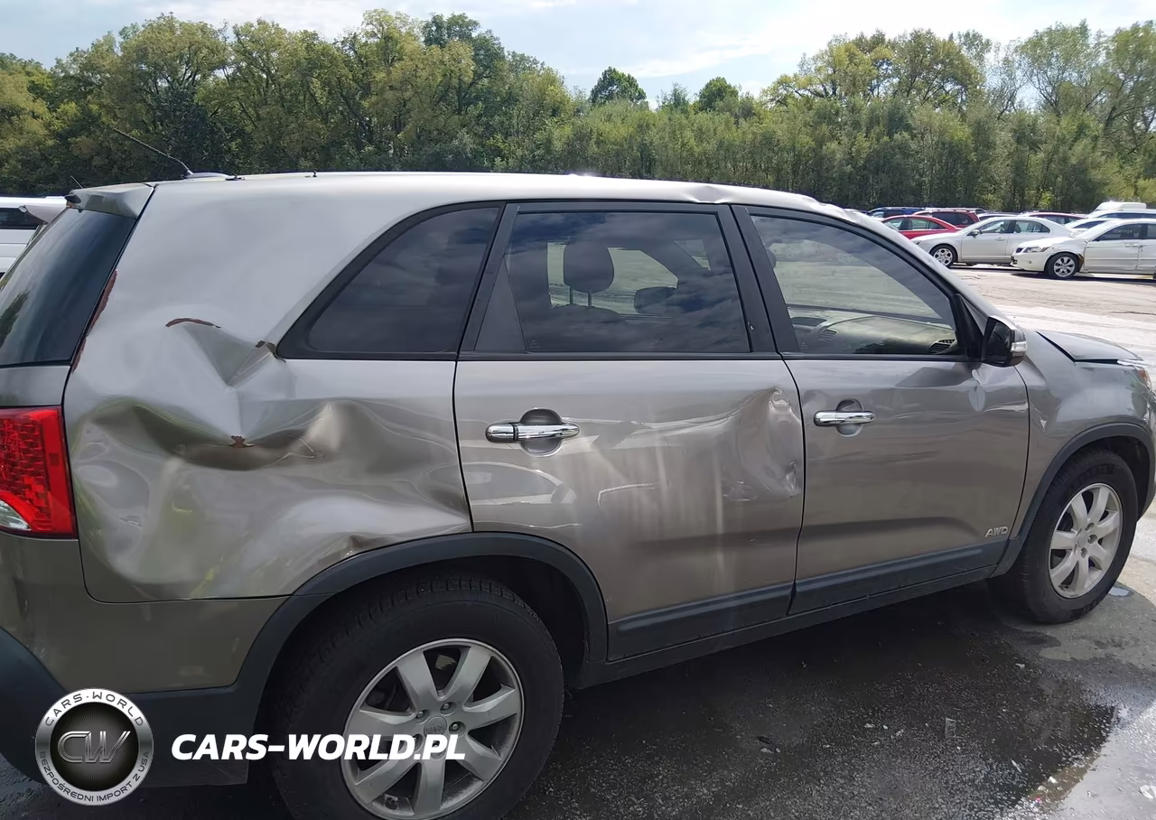 2013 Kia Sorento Lx V6 VIN:5XYKTDA28DG347700 - 17