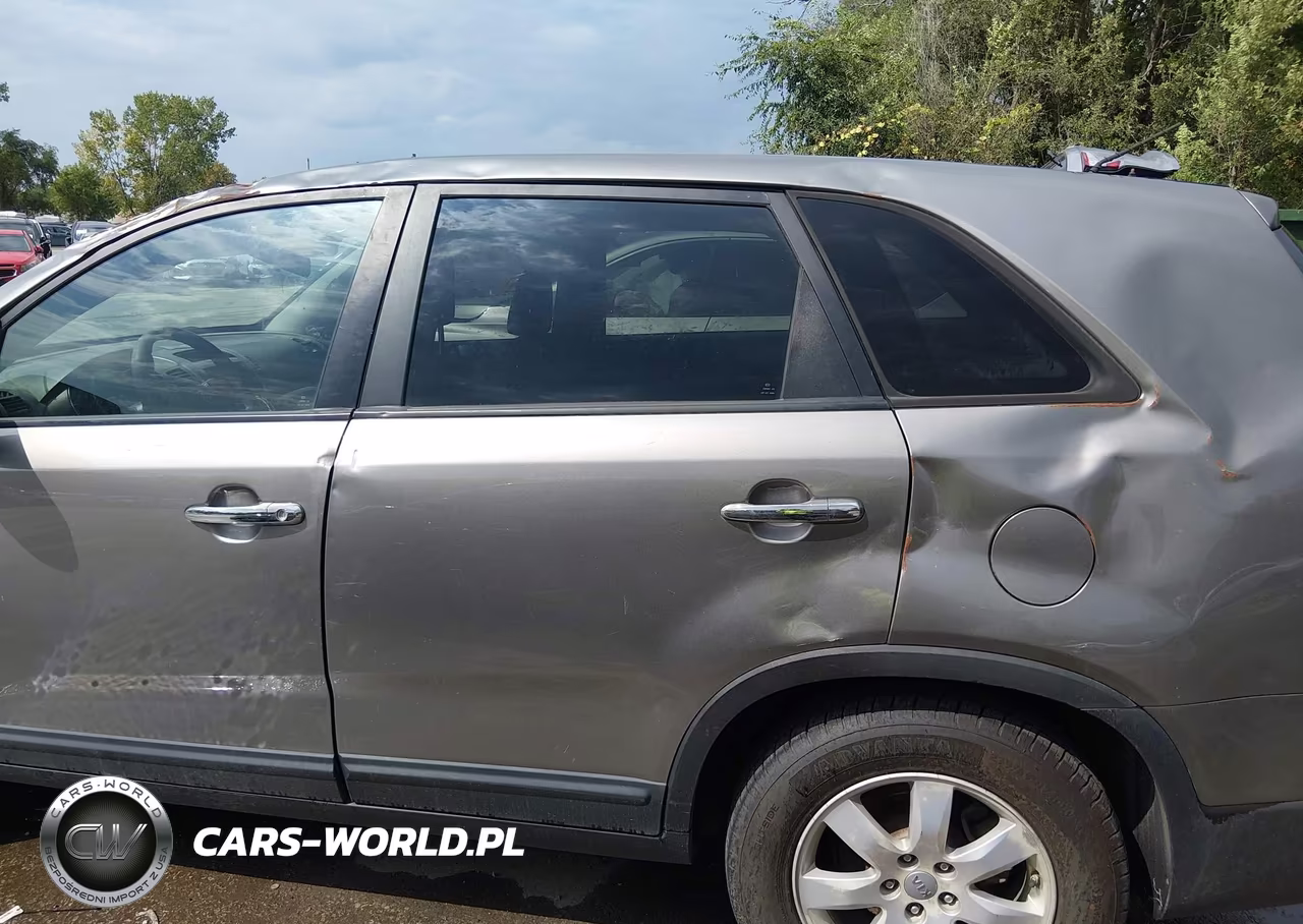 2013 Kia Sorento Lx V6 VIN:5XYKTDA28DG347700 - 6