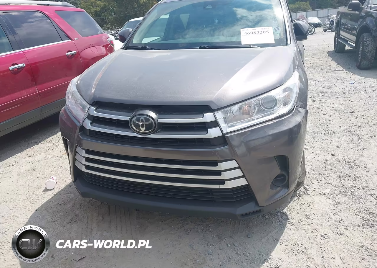 2017 Toyota Highlander Le VIN:5TDZARFH1HS029179 - 12