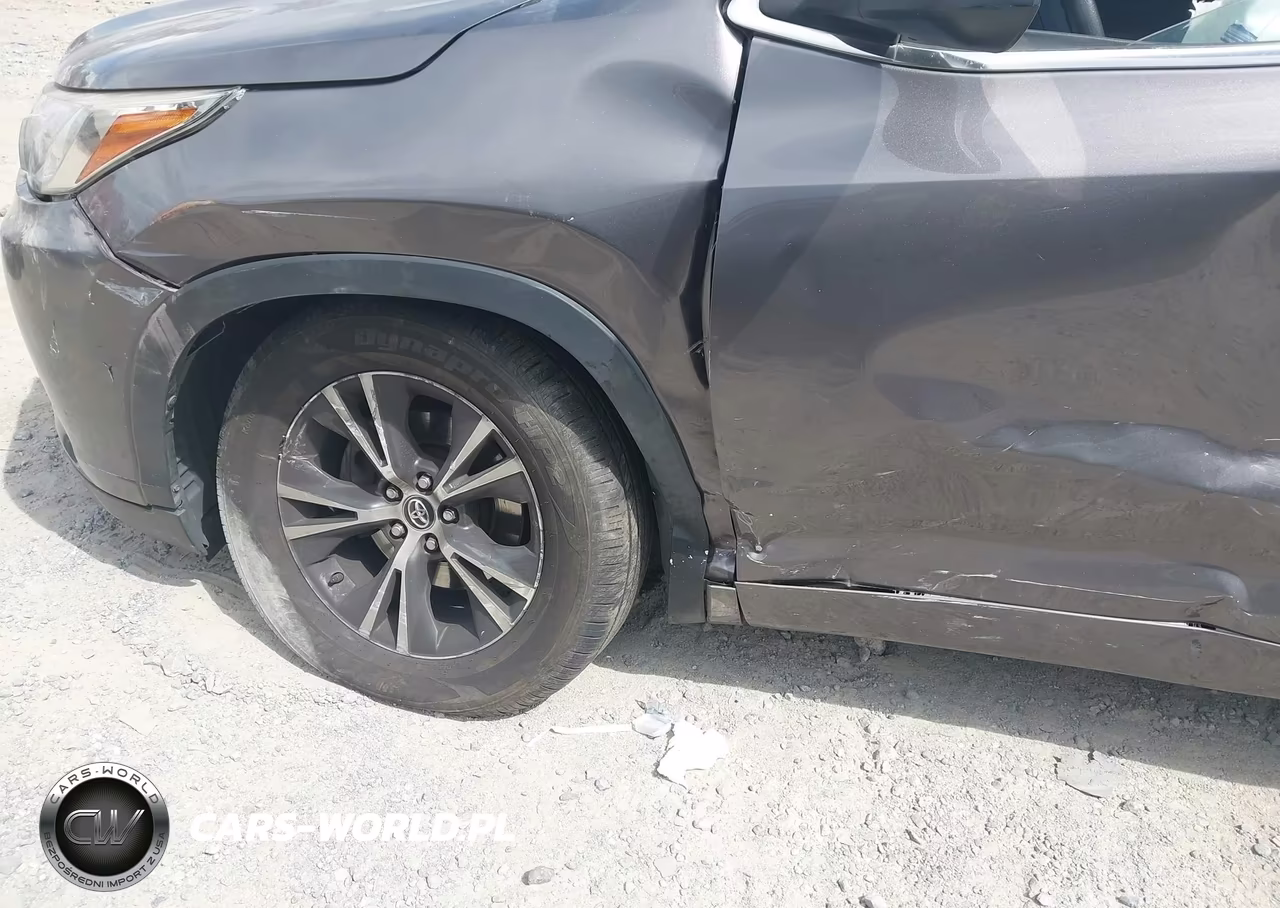 2017 Toyota Highlander Le VIN:5TDZARFH1HS029179 - 6