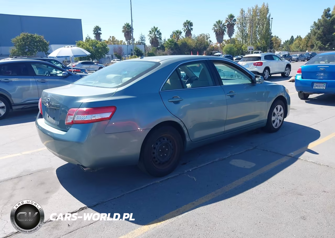 2010 Toyota Camry Le V6 VIN:4T1BK3EK8AU609440 - 4