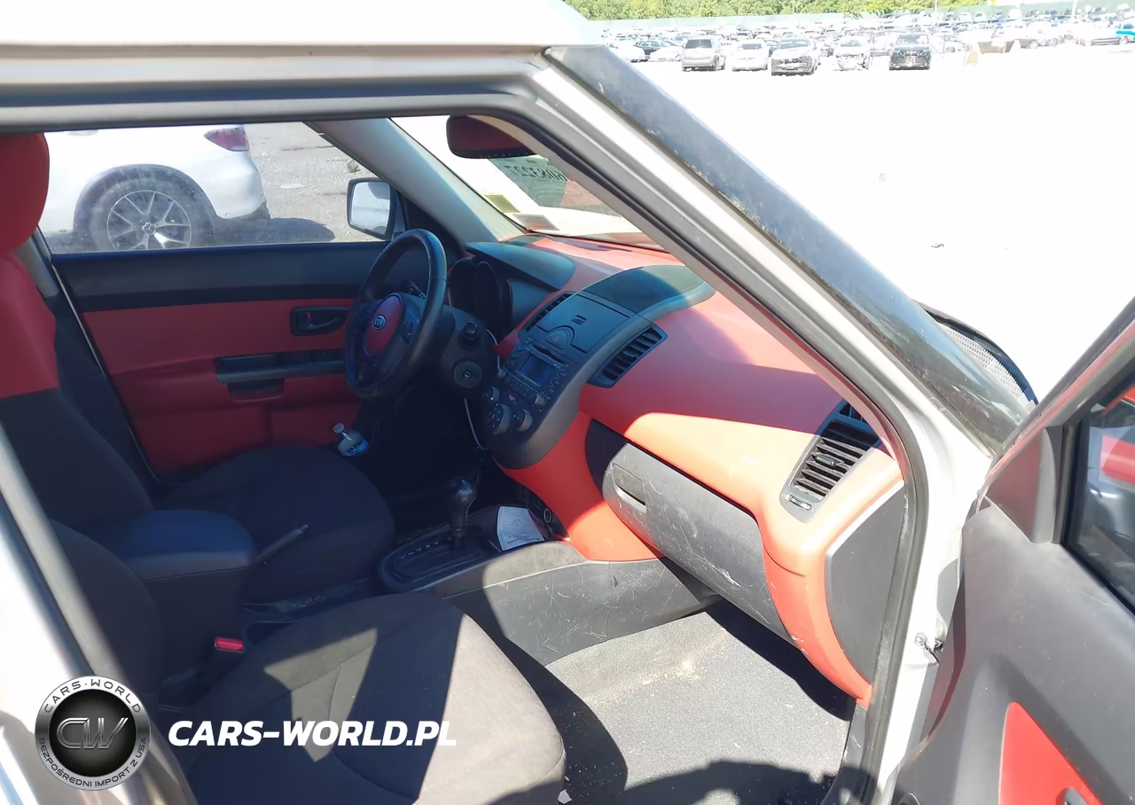 2010 Kia Soul Sport VIN:KNDJT2A23A7050620 - 5