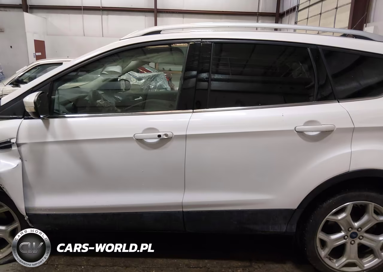 2019 Ford Escape Titanium VIN:1FMCU9J98KUA19549 - 14