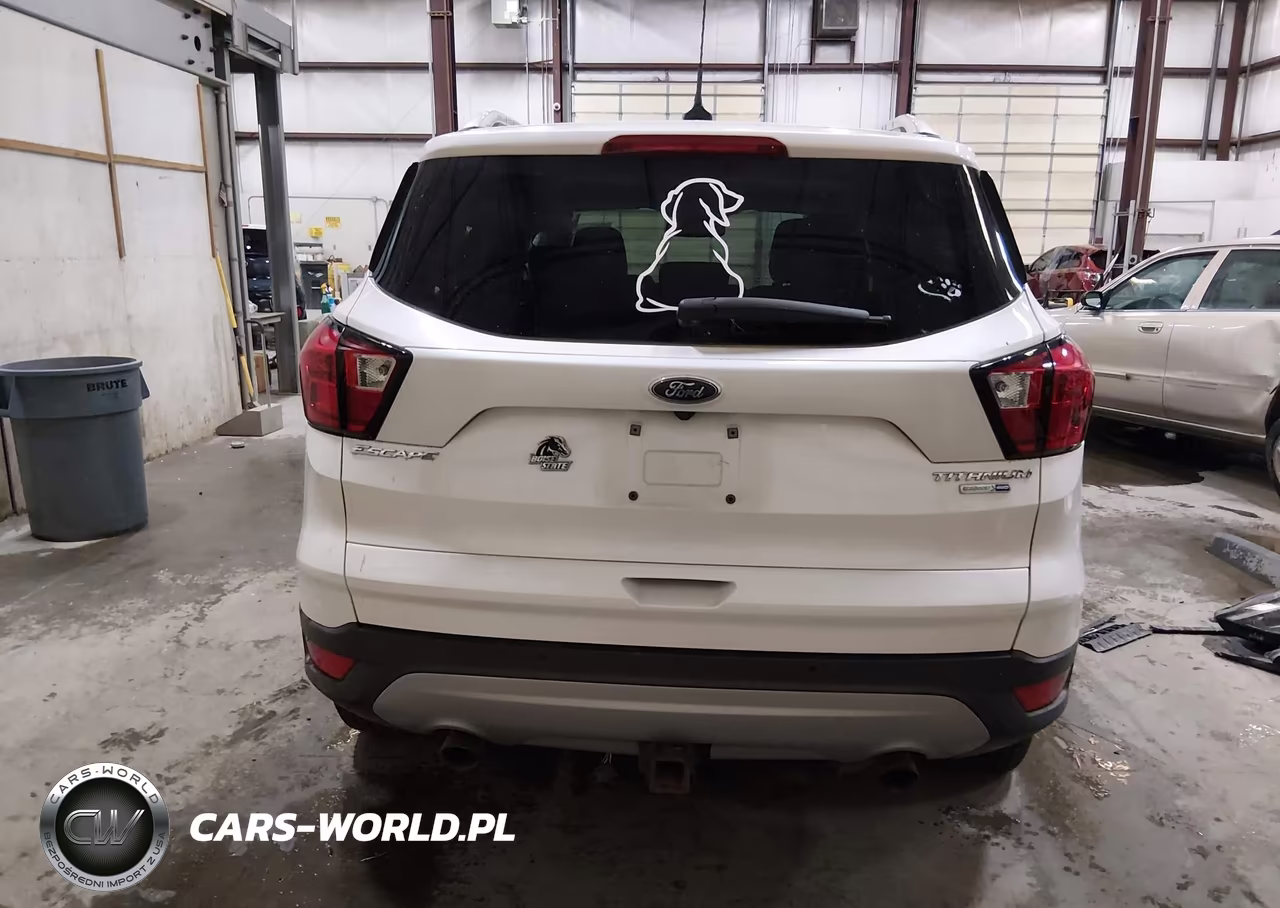 2019 Ford Escape Titanium VIN:1FMCU9J98KUA19549 - 16
