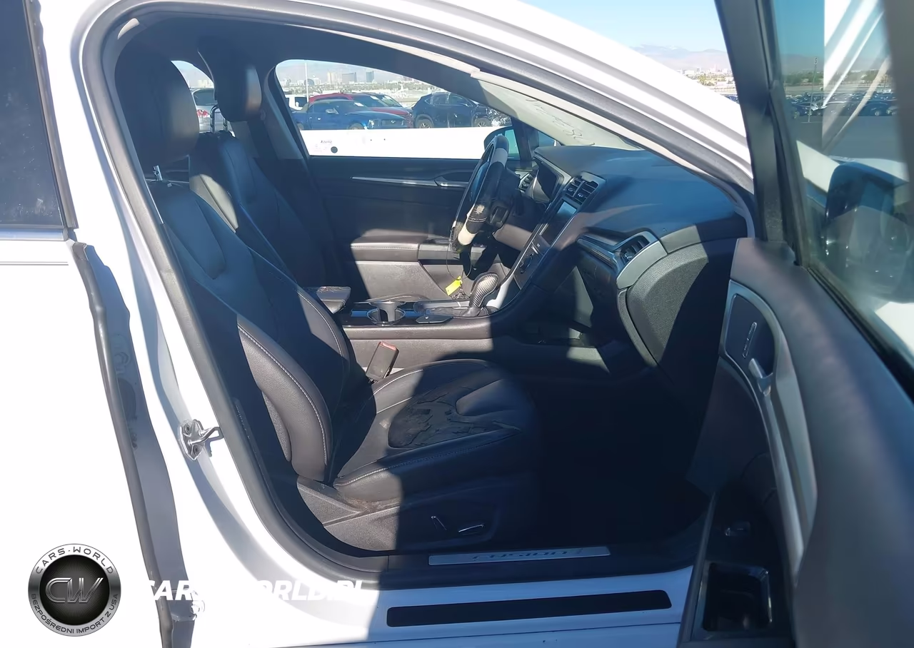 2014 Ford Fusion Titanium VIN:3FA6P0K92ER201803 - 5