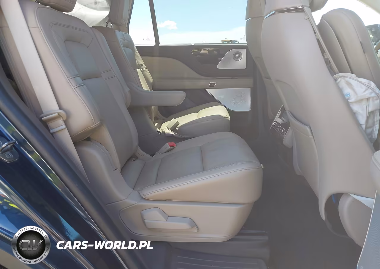 2023 Lincoln Aviator Reserve VIN:5LM5J7XC8PGL29244 - 8